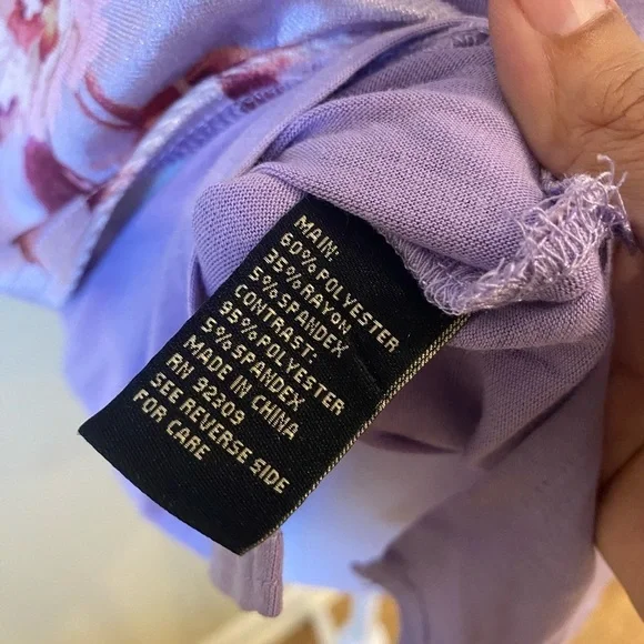 DG2 By Diane Gilman Velvet Blouse Size XS - Picture 8 of 9